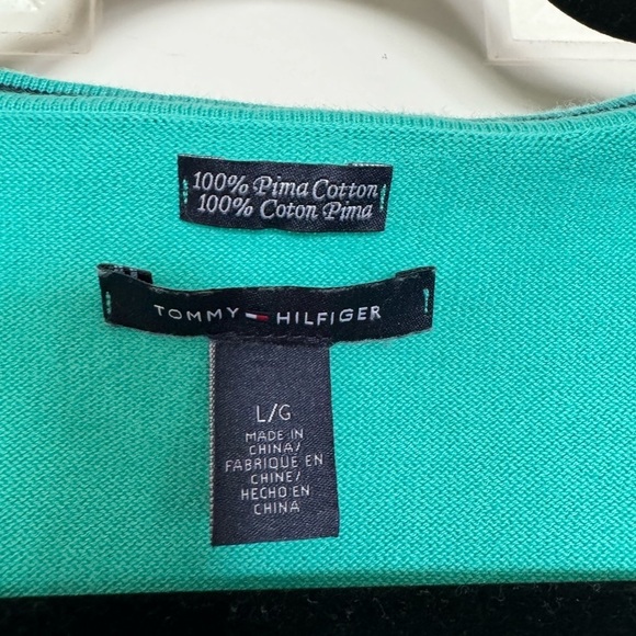 Tommy Hilfiger long sleeve sweater, Large - Picture 4 of 6